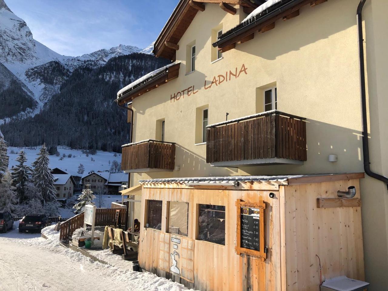 Hotel Ladina Berguen Exterior photo